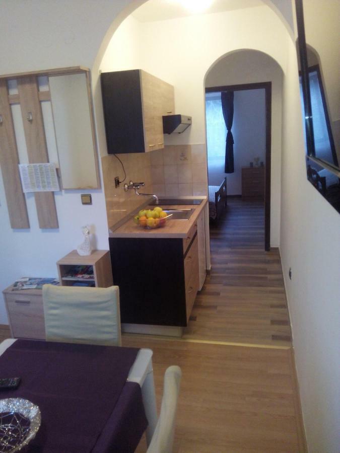 Apartment Artusi Pula Extérieur photo