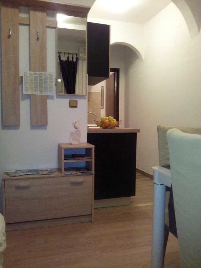 Apartment Artusi Pula Extérieur photo