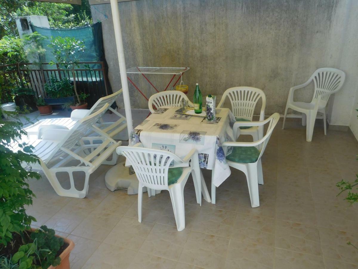 Apartment Artusi Pula Extérieur photo