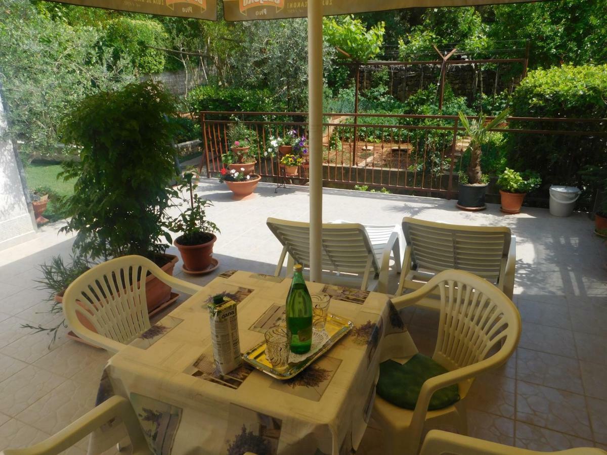 Apartment Artusi Pula Extérieur photo